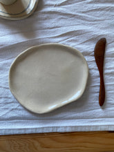 Load image into Gallery viewer, SOLE Ceramic Plate - M