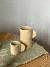 Load image into Gallery viewer, PETRONA Vase