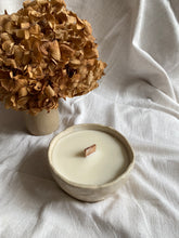 Load image into Gallery viewer, MARIA Ceramic Candle L - Natural &amp; White
