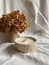 Load image into Gallery viewer, MARIA Ceramic Candle M - Natural & White