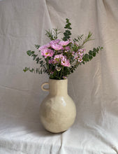 Lade das Bild in den Galerie-Viewer, CARLOTA Vase