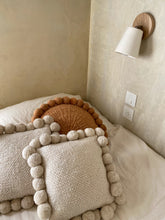 Lade das Bild in den Galerie-Viewer, CERAFINA Kissen - Quadratisch S - Natur