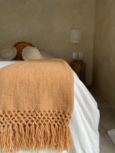 Lade das Bild in den Galerie-Viewer, MELESTINA Überwurf - Ocker #2