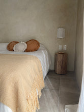 Lade das Bild in den Galerie-Viewer, MELESTINA Überwurf - Hellgoldener Weizen