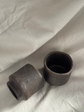 Lade das Bild in den Galerie-Viewer, ISA VASE
