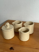 Lade das Bild in den Galerie-Viewer, CELIA Kaffeetasse
