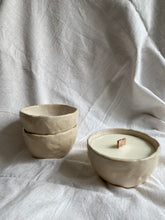 Load image into Gallery viewer, MARIA Ceramic Candle L - Natural &amp; White
